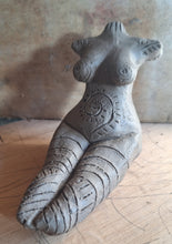 Load image into Gallery viewer, The Creative Club Sculpt, Burn and Carve Workshops at the earth studios.
