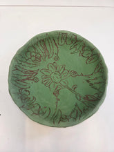Load image into Gallery viewer, The Creative Club Sculpt, Burn and Carve Workshops at the earth studios.

