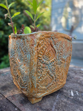 Load image into Gallery viewer, The Creative Club Sculpt, Burn and Carve Workshops at the earth studios.
